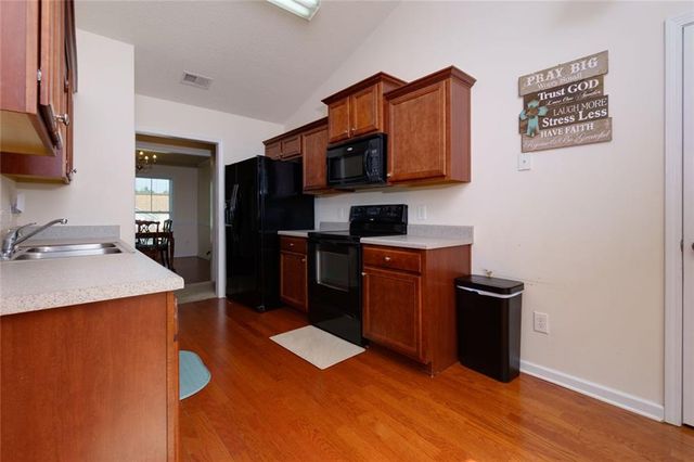 3984 Potomac Walk Court, Loganville, GA 30052