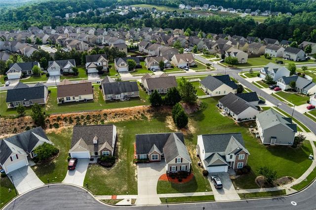 3984 Potomac Walk Court, Loganville, GA 30052