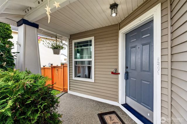 9511 186th St Ct E, Puyallup, WA 98375