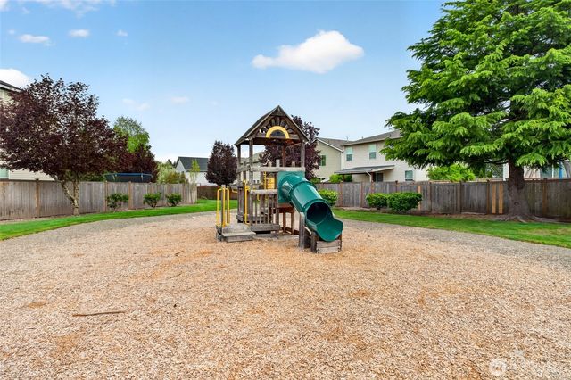 9511 186th St Ct E, Puyallup, WA 98375