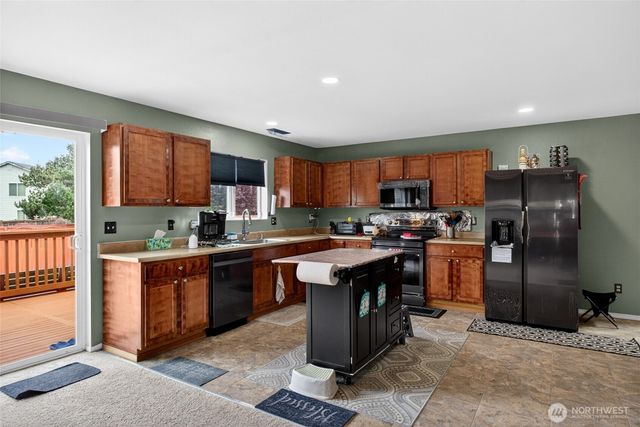 9511 186th St Ct E, Puyallup, WA 98375