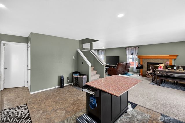 9511 186th St Ct E, Puyallup, WA 98375