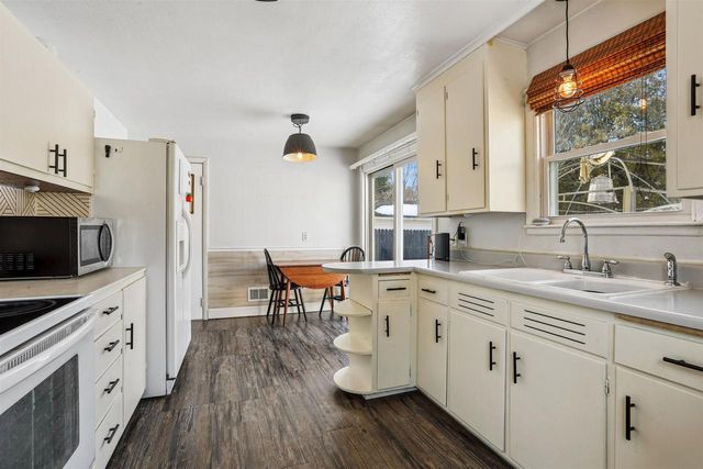 1426 E CALUMET STREET, Appleton, WI 54915