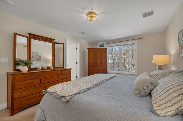 1 Ian's Way, Wolfeboro, NH 03894