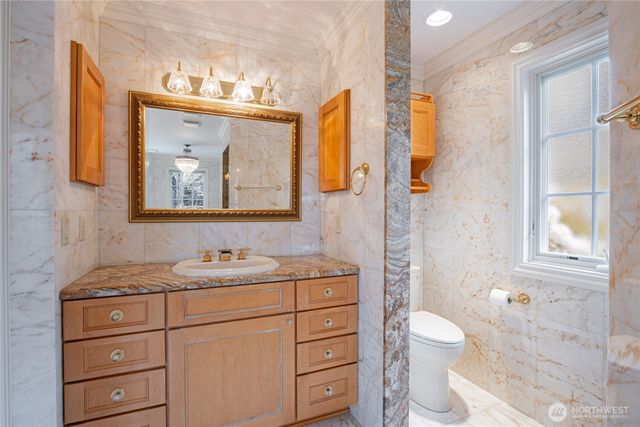 6125 Troon Lane SE, Olympia, WA 98501