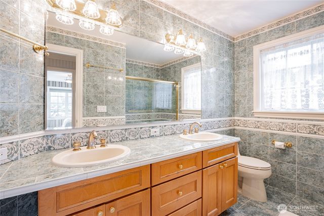 6125 Troon Lane SE, Olympia, WA 98501