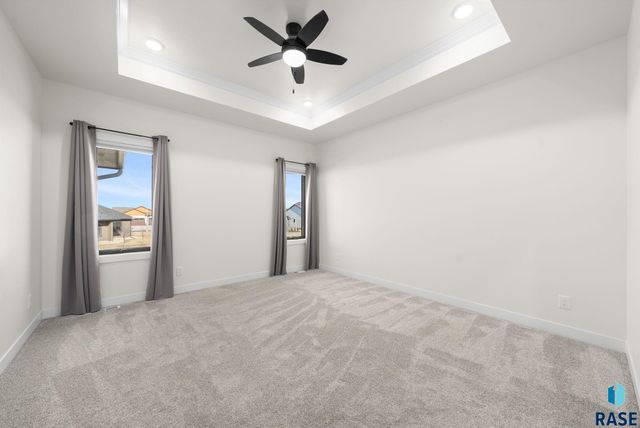 5504 E Daybreak Cir Circle, Sioux Falls, SD 57110