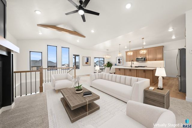 5504 E Daybreak Cir Circle, Sioux Falls, SD 57110