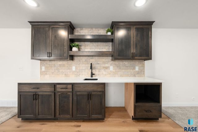 5504 E Daybreak Cir Circle, Sioux Falls, SD 57110