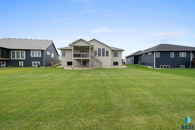 5504 E Daybreak Cir Circle, Sioux Falls, SD 57110