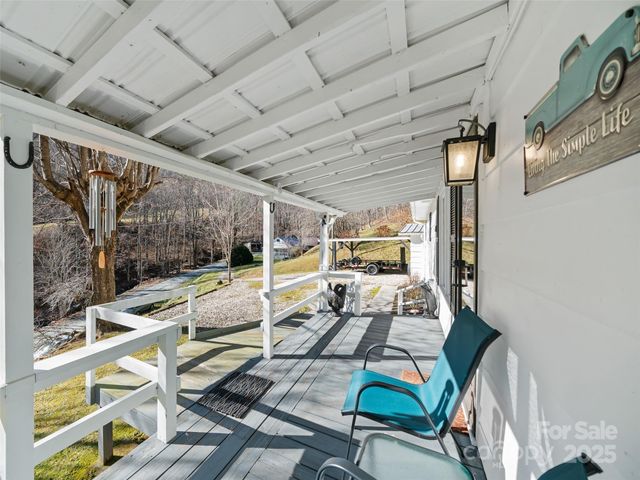 2850 Henson Creek Road, Newland, NC 28657