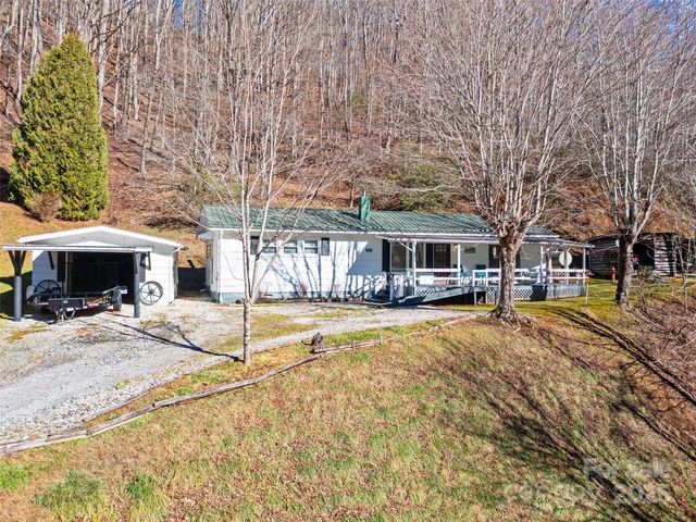 2850 Henson Creek Road, Newland, NC 28657