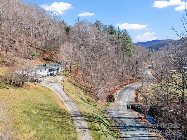 2850 Henson Creek Road, Newland, NC 28657