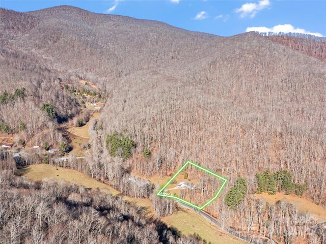 2850 Henson Creek Road, Newland, NC 28657