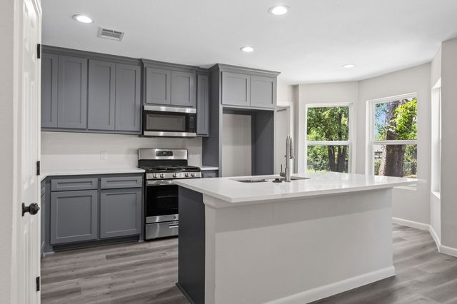 5512 Korth Street, Sansom Park, TX 76114