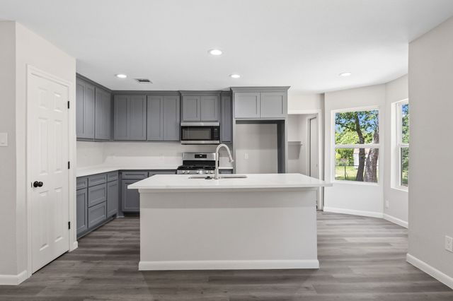 5512 Korth Street, Sansom Park, TX 76114
