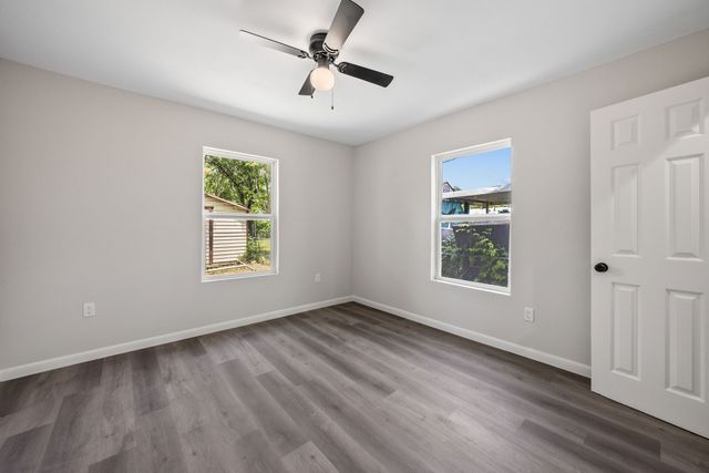 5512 Korth Street, Sansom Park, TX 76114