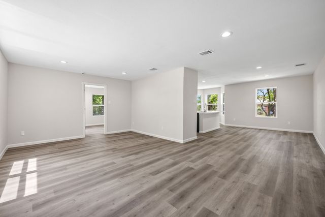 5512 Korth Street, Sansom Park, TX 76114