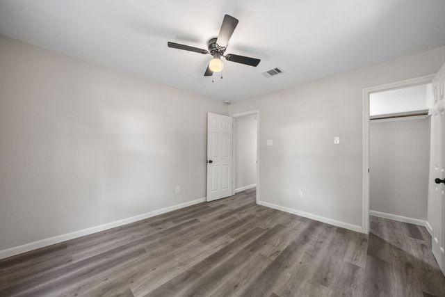 5512 Korth Street, Sansom Park, TX 76114