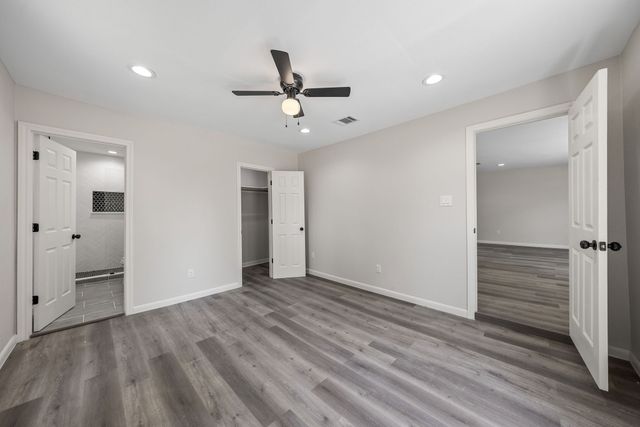 5512 Korth Street, Sansom Park, TX 76114