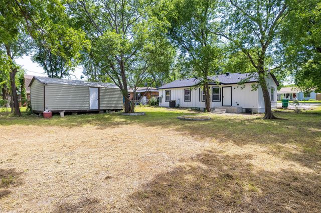 5512 Korth Street, Sansom Park, TX 76114