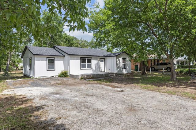 5512 Korth Street, Sansom Park, TX 76114