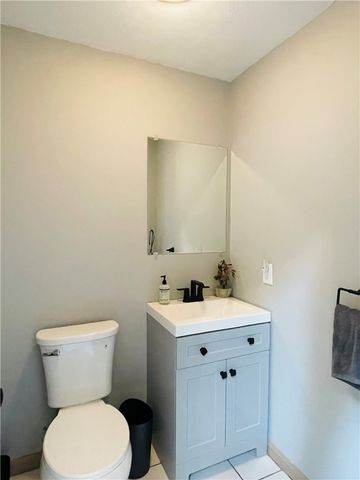 290 Mile Road, Coventry, RI 02816