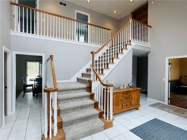 290 Mile Road, Coventry, RI 02816