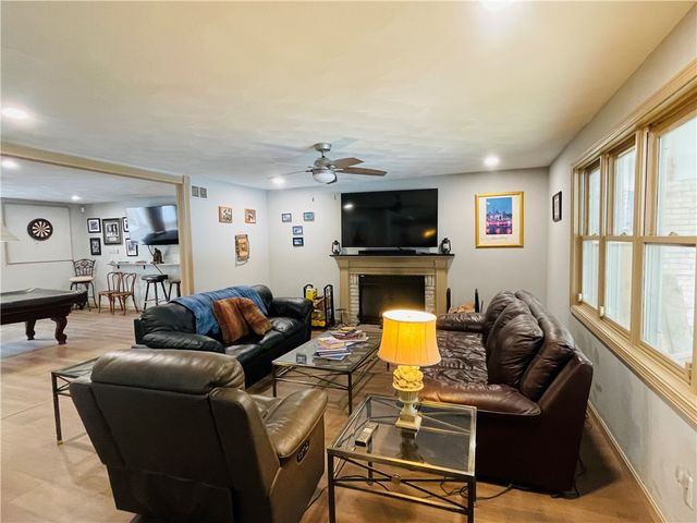 290 Mile Road, Coventry, RI 02816