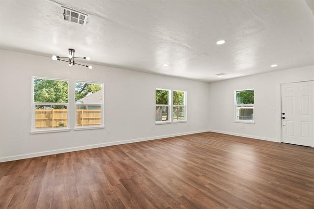 4111 S Oklahoma Avenue, Oklahoma City, OK 73129
