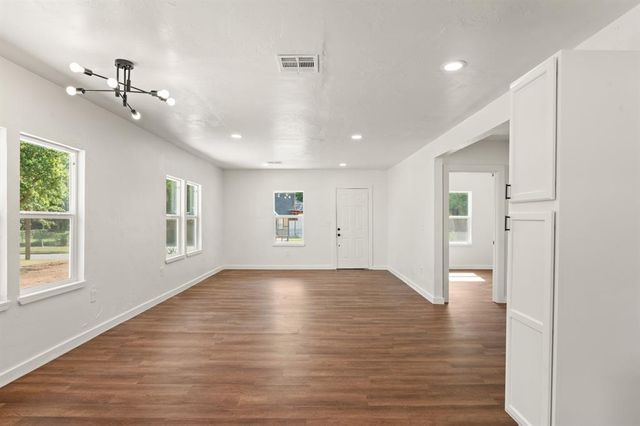 4111 S Oklahoma Avenue, Oklahoma City, OK 73129