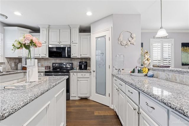 2520 Rocky Mountain Avenue, Edinburg, TX 78541