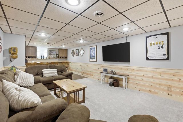 3238 Hawthorne LANE, Hartford, WI 53027