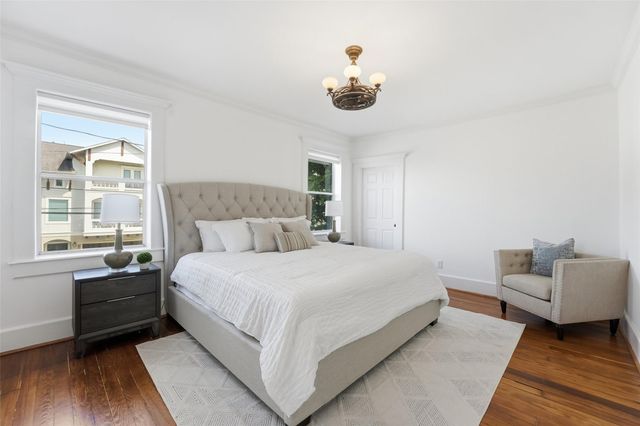 1902 Driscoll Street, Houston, TX 77019