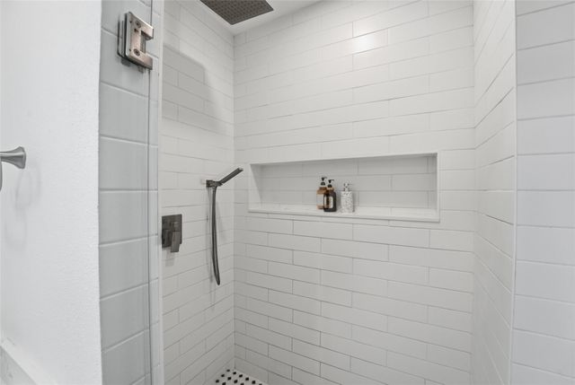 1902 Driscoll Street, Houston, TX 77019