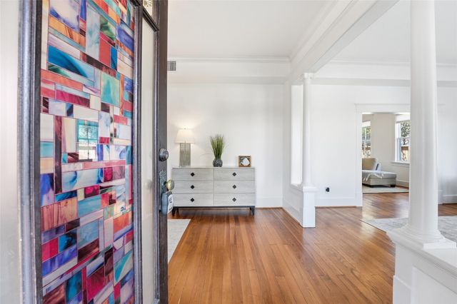 1902 Driscoll Street, Houston, TX 77019