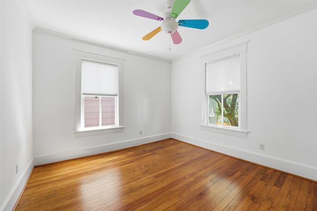 1902 Driscoll Street, Houston, TX 77019