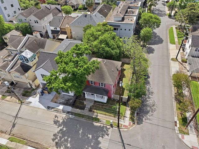 1902 Driscoll Street, Houston, TX 77019