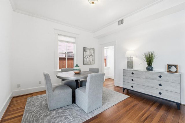 1902 Driscoll Street, Houston, TX 77019