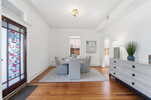 1902 Driscoll Street, Houston, TX 77019