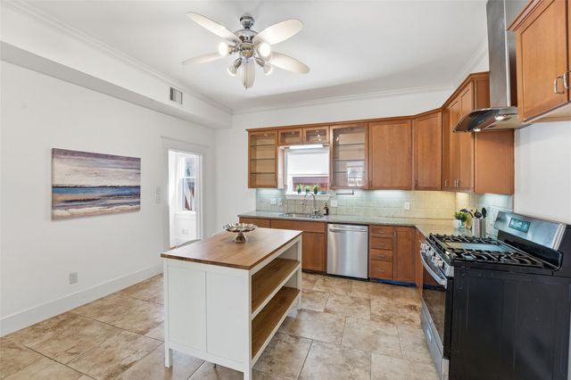 1902 Driscoll Street, Houston, TX 77019