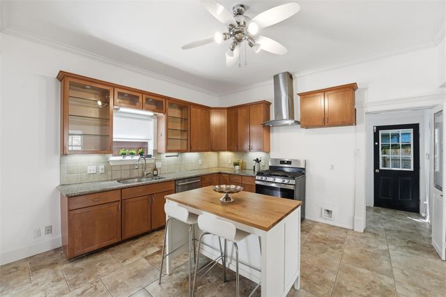 1902 Driscoll Street, Houston, TX 77019