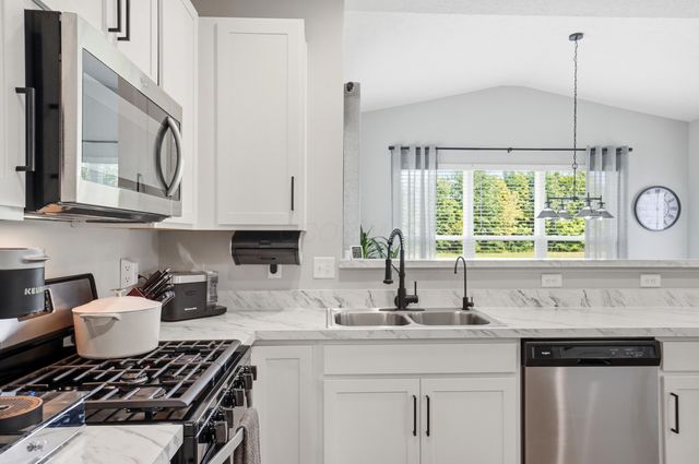 8908 Philmont Curve Drive, Blacklick, OH 43004