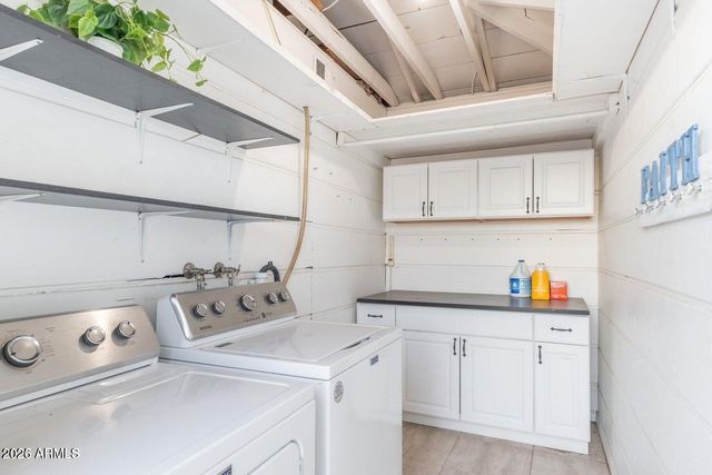 4245 N 16TH Drive, Phoenix, AZ 85015