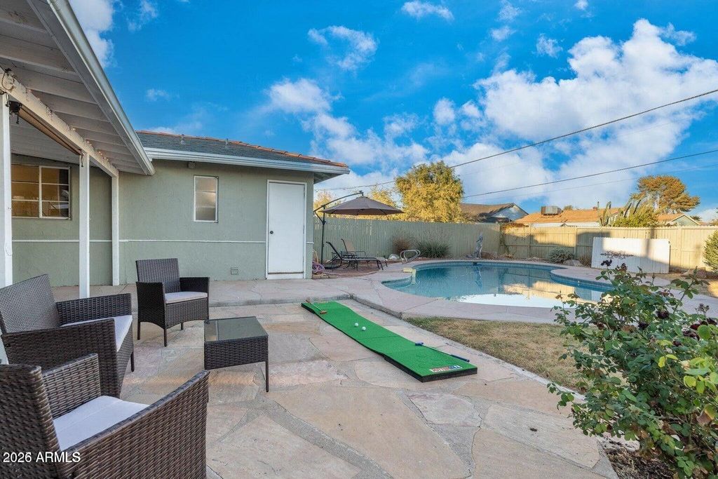 Image 19 of property listing at 4245 N 16TH Drive, Phoenix, AZ 85015