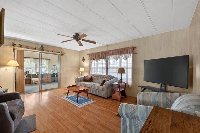 39213 FLORA AVENUE, Zephyrhills, FL 33542