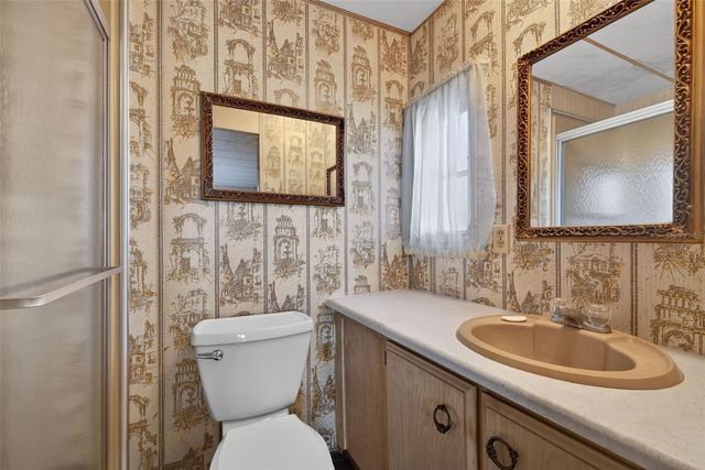 39213 FLORA AVENUE, Zephyrhills, FL 33542