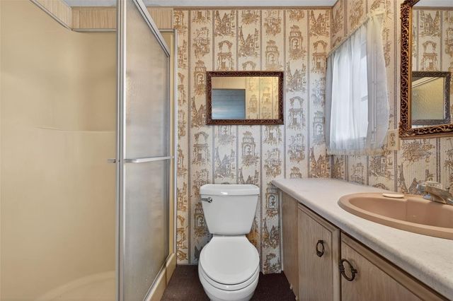 39213 FLORA AVENUE, Zephyrhills, FL 33542