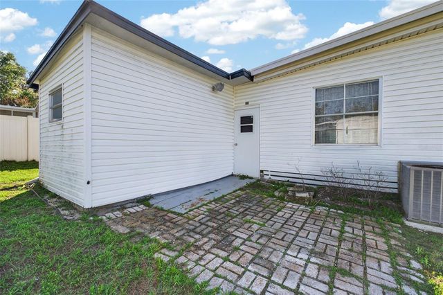 39213 FLORA AVENUE, Zephyrhills, FL 33542