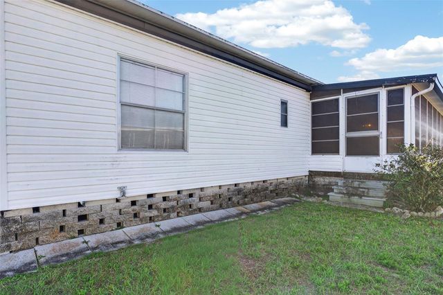 39213 FLORA AVENUE, Zephyrhills, FL 33542